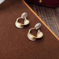 Elegant French Niche Twisted Metal Clip-On Earrings for Women Without Pierced Ears auksas