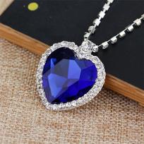 Titanic Ocean Heart Pendant Necklace with Red and Blue Gemstones mėlyna