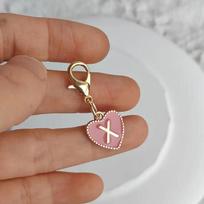 Mielas raidžių 26 raidės širdelės raktų pakabukas krepšiams ausinių pakabukas aksesuarai dovanos su karabino sagtimi rožinė