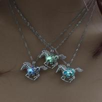 Dragon Horse Heart Glow In The Dark Pendant Necklace Women Jewelry Gift green-yellow