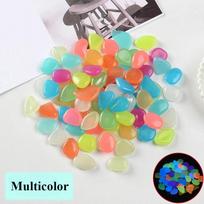 100 vnt. Švytinčių akmenų, švytinčių tamsoje, žvirgždo akmenų, fluorescencinių uolų akvariumui, vandens kraštovaizdžiui, namų dekorui 50pcs įvairiaspalvis