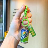 Realistiškas dervos mini gazuoto gėrimo skardinės raktų pakabukas Stilingi aksesuarai vakarėliams ir dovanoms Sprite