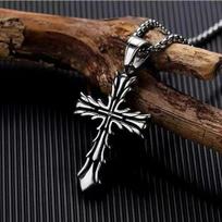 Unisex Retro Kryžiaus Pakabuko Karoliai - Europietiško ir Amerikietiško Hip-Hop Stiliaus Thorn Cross, 60cm Titanium Steel Chain