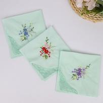 Medvilninė kvadratinė nosinė Minkšta nėriniuota gėlių nosinė Elegantiškas siuvinėtas gėlių audinys Moterims 1PC Pattern Random žalia