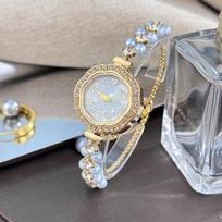 Adjustable Strap Ladies Quartz Watch Diamond-Encrusted Case Chain Watch  Women Girls balta