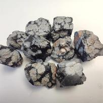 Natūralus snaigės Obsidianas neapdorotas akmuo neapdorotas kvarco kristalas Reiki gydomasis brangakmenis mineralinis pavyzdys namų dekoravimui 100g juoda