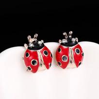 E250 Retro Japanese-Korean Cute Ladybug Earrings - Versatile Fashion Accessory for Women gray