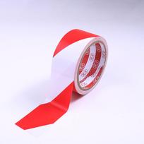 Geltona ir juoda zebrinės linijos grindų žymėjimo juosta dirbtuvių saugai