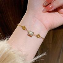 Exquisite Stackable Roman Numeral Diamond Bangle in Light Luxury