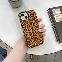Popular classic yellow-brown leopard print mobile phone case iPhone16 personalized Spice Girl wind magnetic film case Apple 17 iPhone17