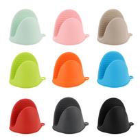 Heat-Resistant Kitchen Oven Mitts: Anti-Scalding Shark Design