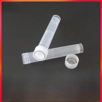 10 ml kriovamzdelis su skaidriu dangteliu: Plastikinė sriegiuota burna, aukštas sandarumas, nepralaidi. 10ml white
