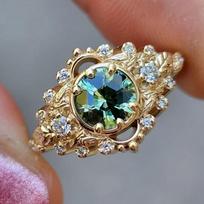 Luxury Ins Electroplated Gold Niche Women's Ring Green Zircon Ring Light Luxury High-end Index Finger Ring No. 6