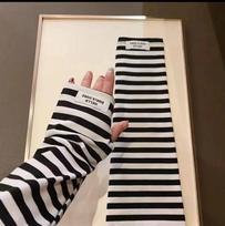 Yang Zi Rainbow Striped Women's Sun Protection Sleeves - Summer UV-Blocking, Stretchable, Loose Fit One Size