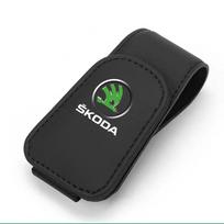 LQLT3 Car Glasses Clip Sunglasses Ticket ID Holder For Skoda Octavia 2 3 Superb Rapid Kodiaq Karoq Fabia Kamiq Car Accessories For Skoda juoda