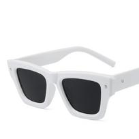 Fashion Women Plastic Vintage Sunglasses for Men non-Polarized Fashion Accessory Non-Polarized Fashion Accessory pilka