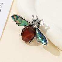 Natural Abalone Shell Women Brooch Ladybug-Shaped Pendant For Elegant Fascinators Women Brooch Jewelry Gift 57x36mm 57x36mm
