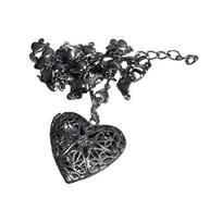 Heart Locket Necklace Featuring Delicate Engravings Vintage Neck Jewelry Fashion Accessory for Modern and Retro Styles