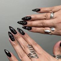 24PCS Metallic Silver Patterns Black French Press on Nails Sweet Cool Long Stiletto Fake Nails for Women Simple Ins Almond Nails