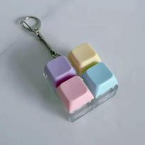 4/5 Keys Stress Relief Keyboard Keychain Macaron Keycap With RGB Light Finger Toy DIY Decompression Keychain Gadget for Kids Adult Pass The Time gelsvai ruda