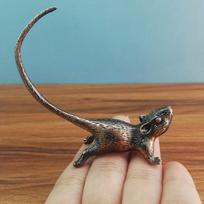 1vnt Lucky Antique Long Tail Rat Mouse Smilkaliniai Stalo papuošalai Biuro stalo dekorai Metaliniai Gyvūnų Zodiako Pelės Figūrėlės 1pcs