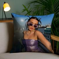 M-Millie Bobby Brown Dainininkės Pagalvės užvalkalas Šilkinis Elegantiškas Komfortas Sofos-lovos Nematomas Užtrauktukas Peach skin 18*18(CM)-1Pcs gray