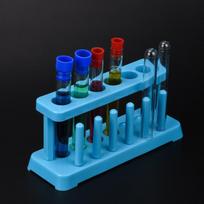 Laboratorinės mokyklos reikmenys Raudonos spalvos plastikinių mėgintuvėlių stovo laikiklio laikiklio atraminis biuretės stovas mėlyna