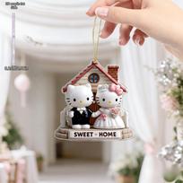 Hello Kitty vestuvių pora akrilinis pakabukas - Romantiškas nuotakos ir jaunikio dizainas su užrašu 'Sweet Home', puikiai tinka automobilio galinio vaizdo veidrodėliui 7.9*8CM