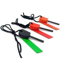Compact Outdoor Flint Fire Starter - Black & Red juoda