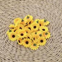 Sunflower Brooch & Accessories Gift Box: Ideal for Clothing, Candy Boxes, Flower Photography & Props.