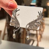 Elegant Angel Wing Ear Cuff Earrings - Trendy 2020 Style for Women null sidabras