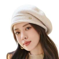 Ladies Winter Pile Hat Baggy Knitted Solid Color Elastic Retro Style Women Cap Anti-slip Warm Beret for Outdoor Activities Daily Wear smėlis