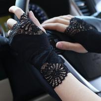 Summer Women's Short Lace Half Finger Lace Sunscreen Gloves One Size juoda