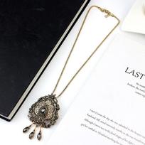 Sunspicems Boho Crystal Flower Gray kaklo pakabukas moterims Senovinės aukso spalvos Etninės vestuvių karoliai Vintažiniai papuošalai Dovanos pilka spalva