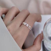 Adjustable Silver Mobius Wheat Wave Ring for Women