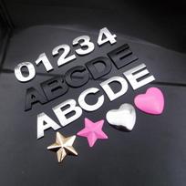 3D Metalinė Angliška Raidė & Skaičius Automobilio Lipdukas Emblema 2 juoda