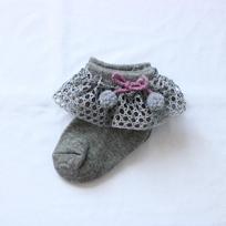 Nėriniuotos naujagimio kojinės Pompom Minkštos medvilnės princesės mergaitės vasaros trumpos kojinės pilka spalva