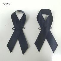 10/50 vnt. Juodo kaspinėlis Smeigtukas Sagė Paprasti kaspinėliai Ženkliukai Gedulo sagė Unisex Kostiumo Sijono Apykaklės Smeigtukai Kaklaraiščio Papuošalų Aksesuarai 50Pcs