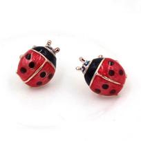 Mieli nuleidžiami auskarai lakuoti smeigtukais auskarai raudoni aliejiniai ladybug auskarai 14mm raudona