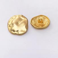 10 vnt. Netaisyklingos formos sagos Auksinės spalvos Nelygus paviršius 18/25mm Metalinės kilpelės sagos 18mm