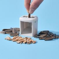 Mini buitinis plastikinis lupimas melionų sėklų atidarytuvas, pagalbinis valymas, sėklos saulėgrąžų lukštenimo staklės Virtuvės priedai 1PCS pilka