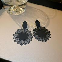 Sidabrinės Adatos Tuščiaviduriai Vandens Lašo Retro Auskarai - Korėjietiško Stiliaus, Perdėtas Metalinis Nišinis Dizainas Moterims 39# Silver Needle-Black and White Grid juoda/balta