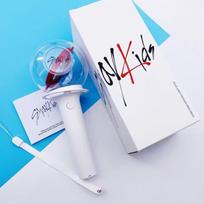 Stray Kids Oficialus šviesos strypas Koncertinis šviečiantis LED rankinis žibintuvėlis Ventiliatoriaus palaikymo šviesa balta