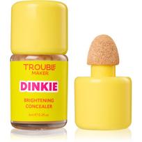 Trouble Maker Dinkie švytėjimo suteikiantis maskuoklis su kofeinu atspalvis Little Chef 6 ml