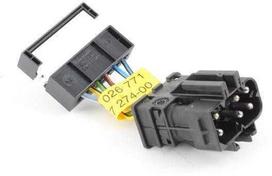 BMW E39 LED galinio žibinto adapteris dešinėje pusėje originalus 63120026771