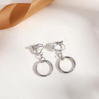 Retro Triangle Tassel Ear Cuffs: No Piercing, Light Luxury, High-Quality, Literary Socialite Style Earrings