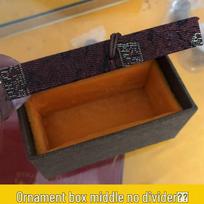 Wenwan Hollow Walnut Brocade Storage Box: Handheld Solid Wood Gift Packaging Default