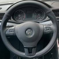 Automobilio vairo apdangalas Volkswagen VW Gol Tiguan Passat B7 Passat CC Tour Juodas PASIDARYK pats Dirbtinės odos Automobilio priedai Red Thread