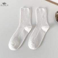 Naujos pieno baltumo ilgos kojinės moterims Ins Madingos vientisos spalvos vidutinio vamzdelio medvilninės kojinės su dviguba adata. one size balta