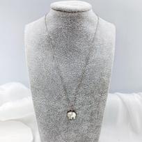 Lucky Elephant Black & White Mother-of-Pearl Double-Sided Necklace with Beaded Edge, 18K Gold-Plated Titanium Steel Clavicle Chain for Women